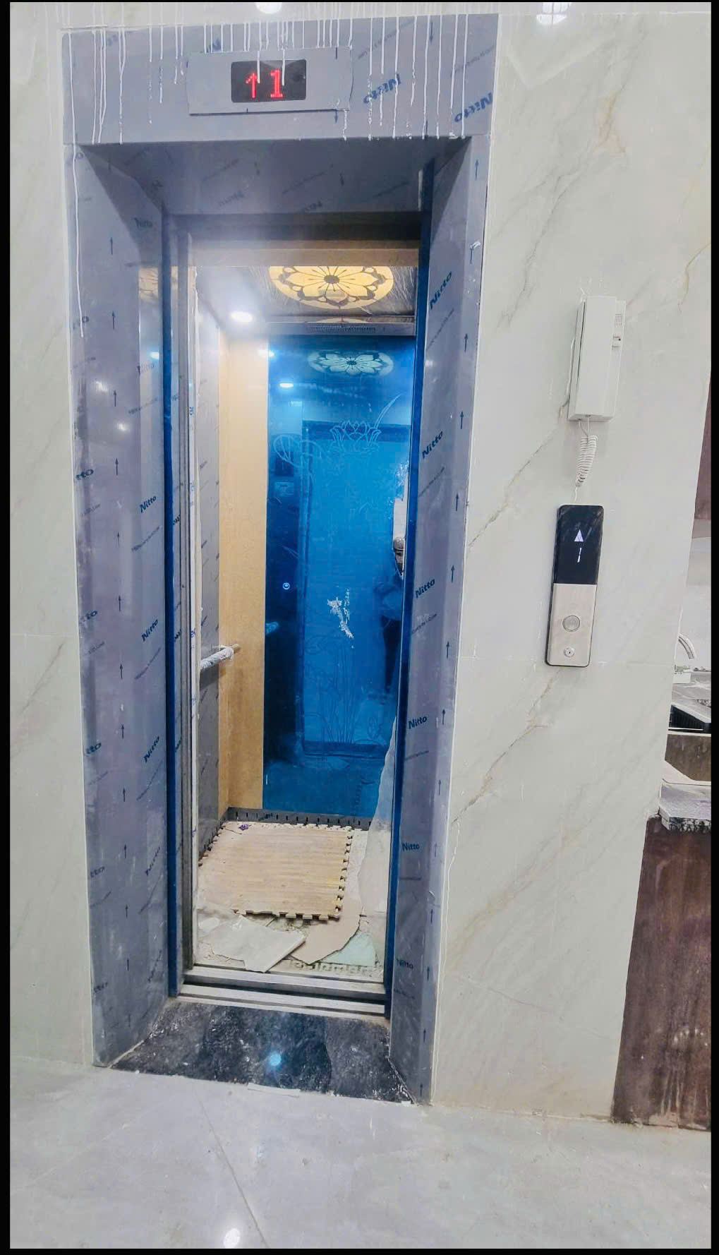 SIÊU PHẨM NHÀ ĐẸP - THANG MÁY - Ô TÔ ĐỖ CỬA - NGÕ CHÙA XA LA HÀ ĐÔNG - 30M2 - 7,4 TỶ