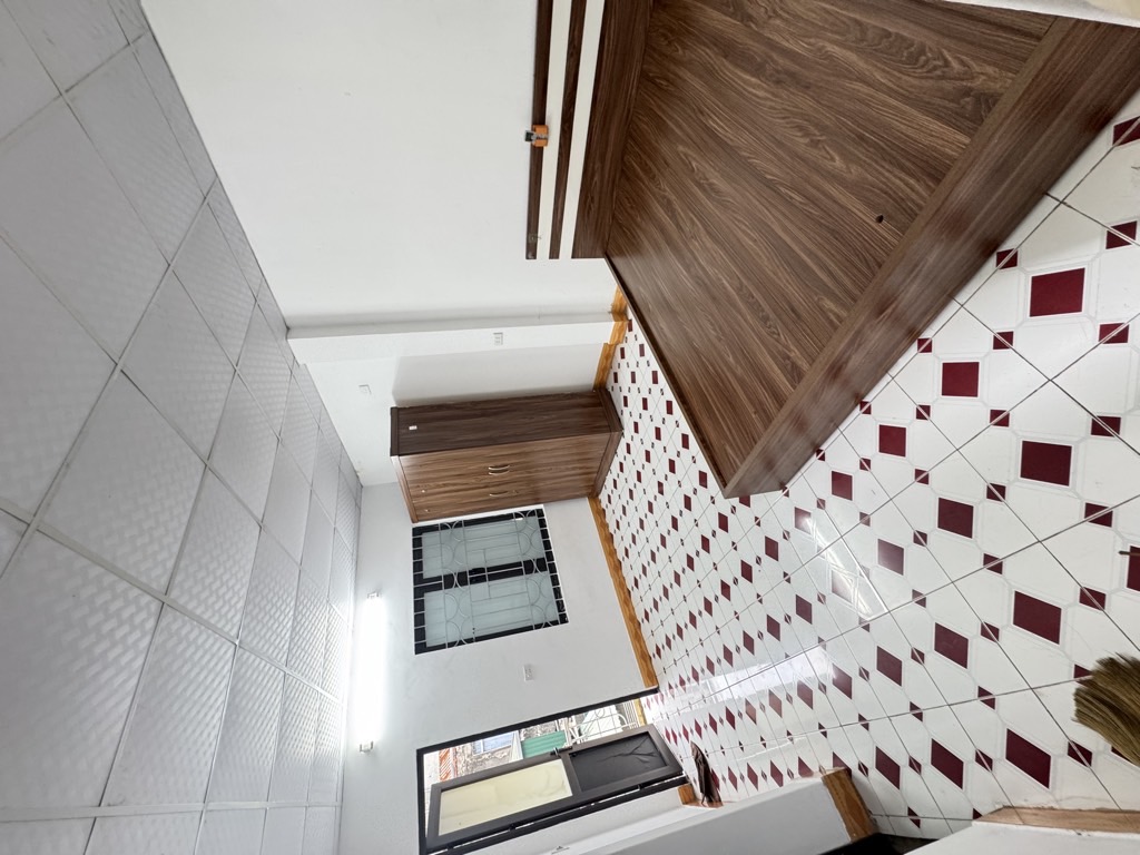 LÔ GÓC – Ô TÔ ĐỖ CỬA – NHÀ ĐẸP LÊ TRỌNG TẤN, HÀ ĐÔNG – CHỈ 7,3 TỶ