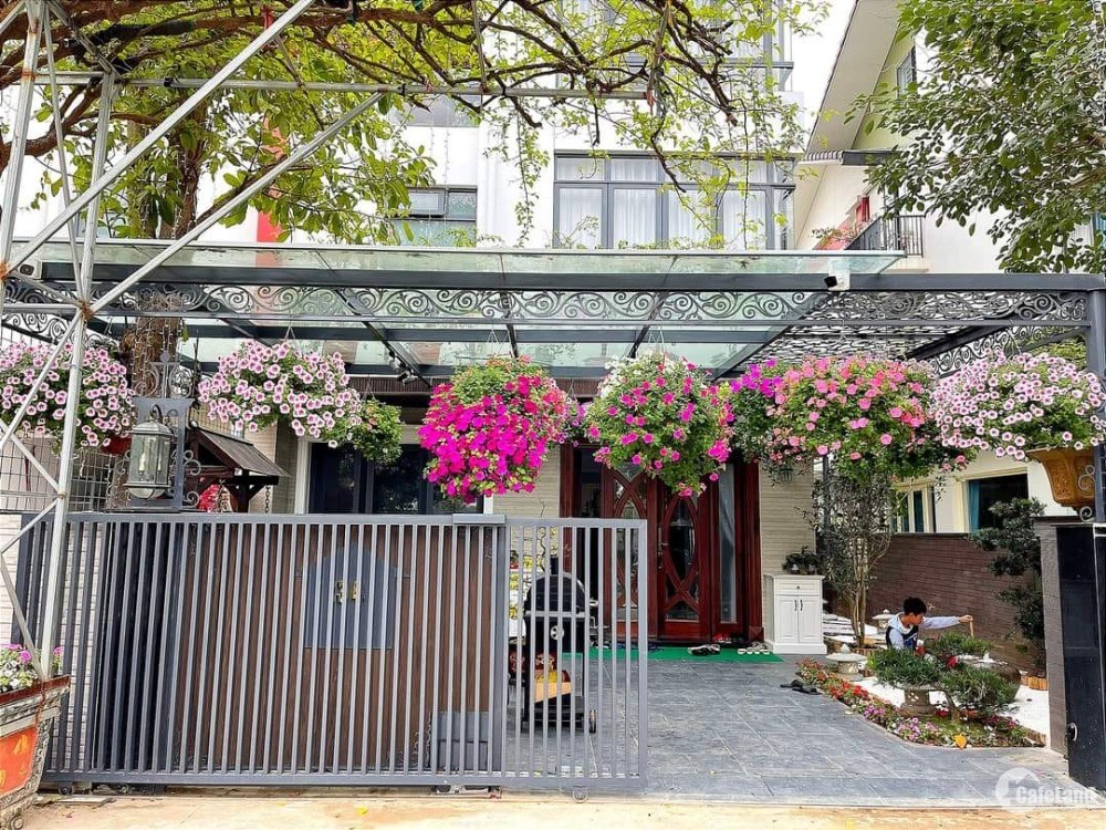 100m 3 tầng MT 6m 12.3 tỷ