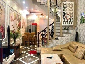 Bán nhà Thái Thịnh , Ngõ xe ô tô tránh Ba Gác 56m giá Nhỉnh 9,2 tỷ