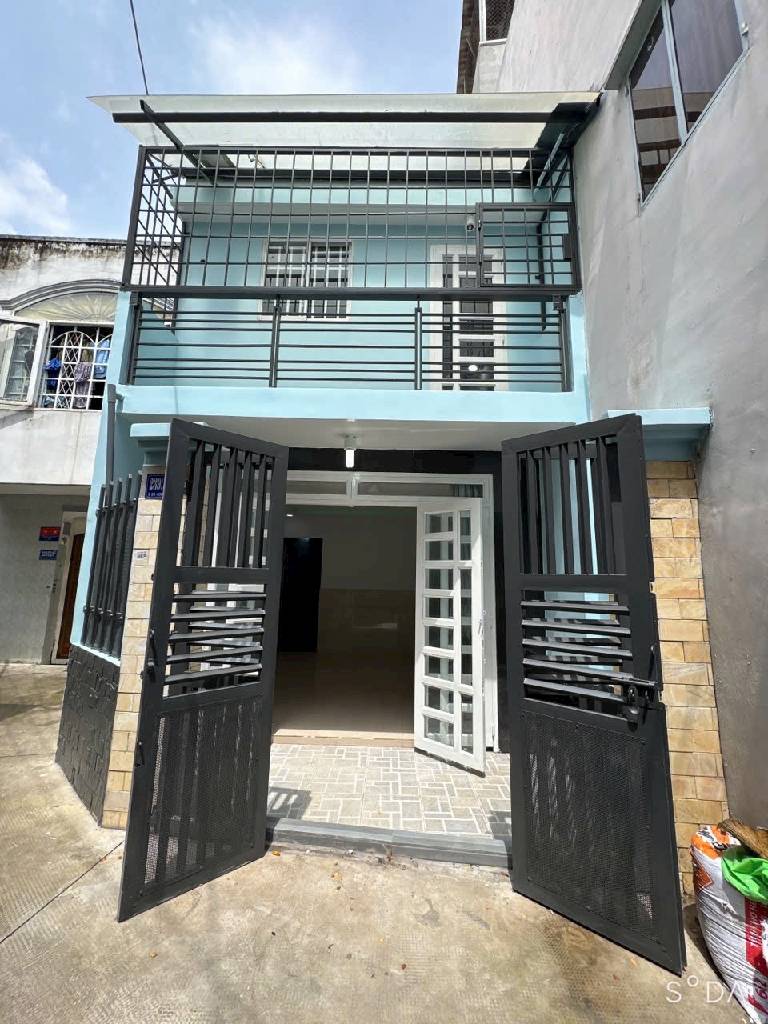 HƠN 4 TỶ CÓ NGAY HXH NGAY CHỢ PHÚ LÂM - GẦN 40M2 - 2 TẦNG