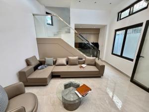 Nhà full nội thất ở trung tâm Ba Đình - Đội Cấn vào ở luôn không phải lăn tăn