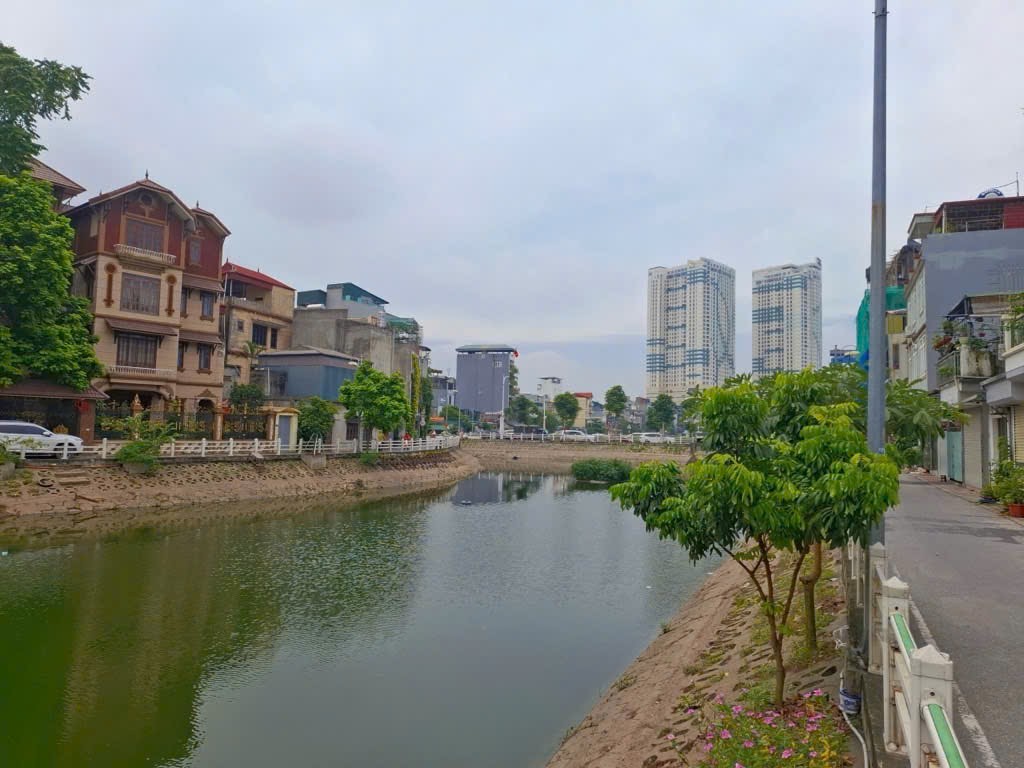 BIỆT THỰ CỰ KHỐI - ĐẸP LONG LANH, Ở SƯỚNG - FULL NỘI THẤT SANG XỊN MỊN