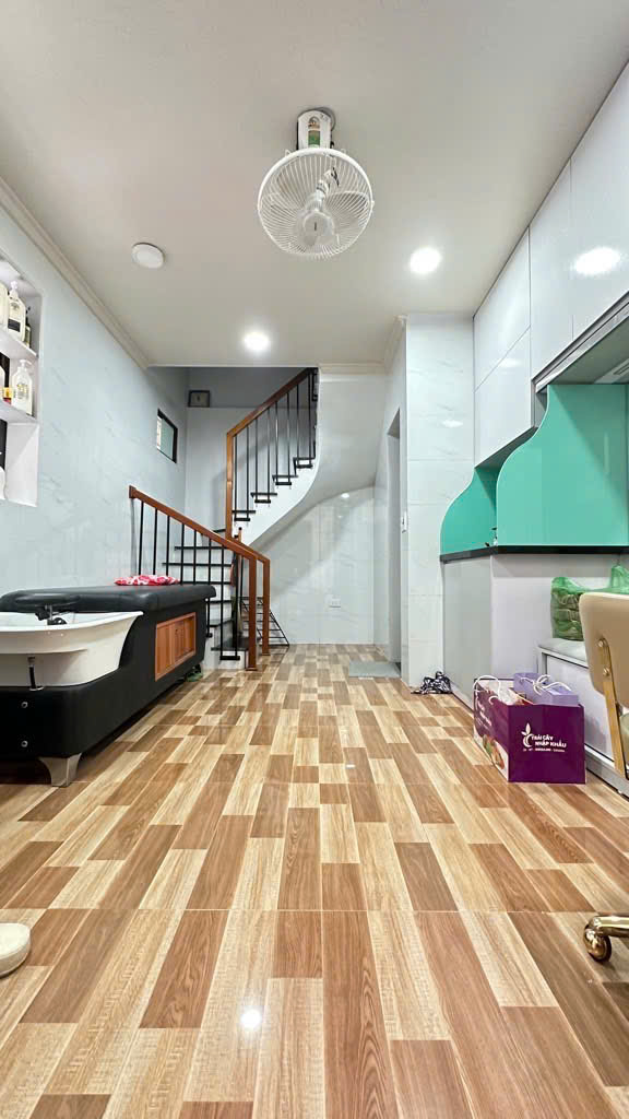 Bán Nhà Nhỏ - Xinh Phố Hoa Lư - Hai Bà Trưng