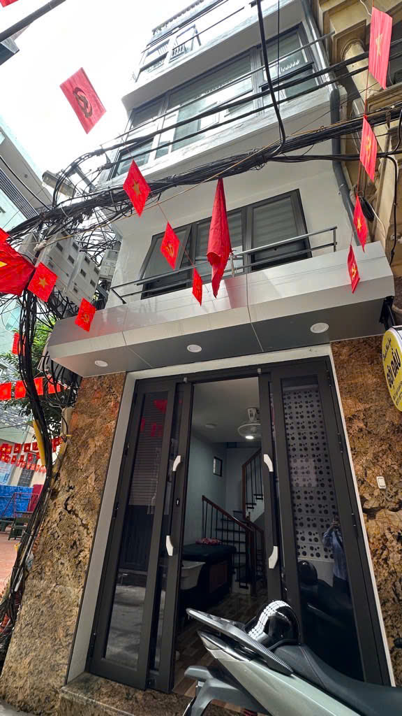 Bán Nhà Nhỏ - Xinh Phố Hoa Lư - Hai Bà Trưng