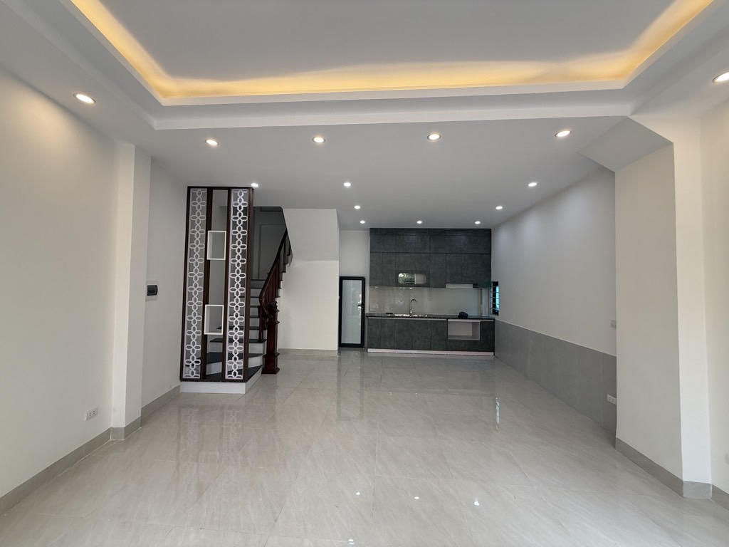 Nhỉnh 6 Tỷ Có Nhà Hoài ĐỨC 4 Tầng