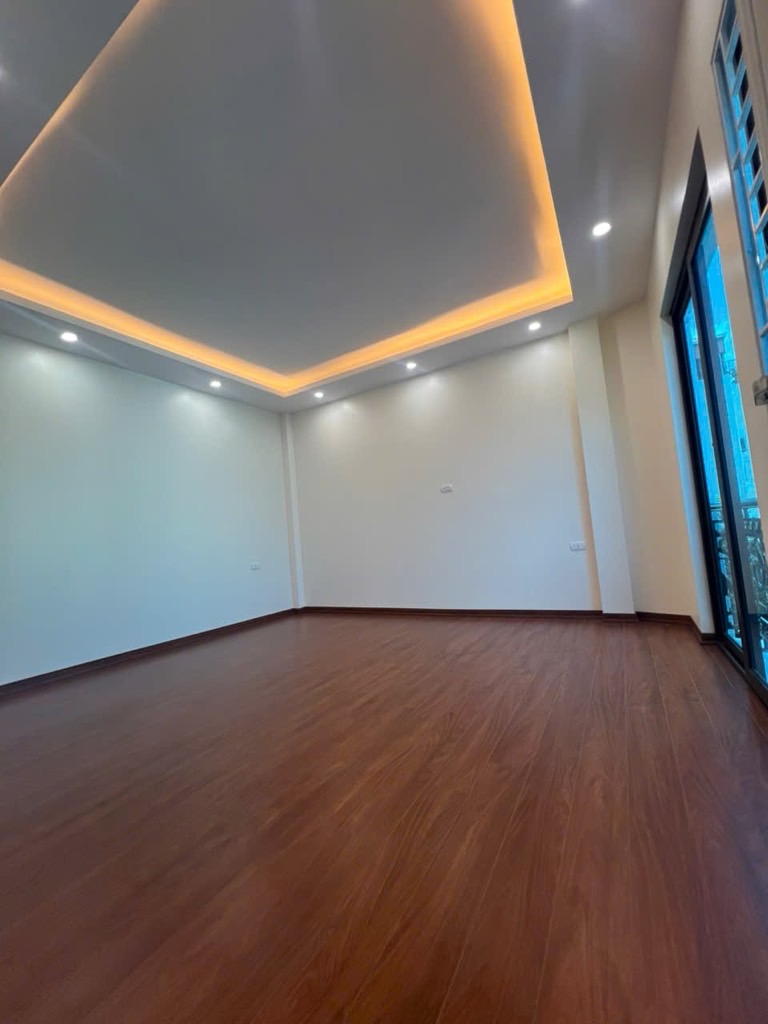 BÁN NHÀ ĐẸP LAI XÁ-HOÀI ĐỨC 31m² 6 TẦNG THANG MÁY