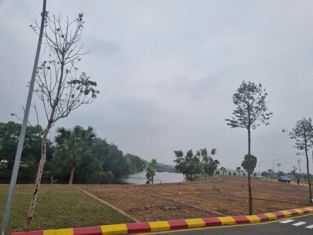 Bán Đất Phân Lô Sóc Sơn Ngay Cạnh Hồ Đồng Mô Giá Nhỉnh 2 Tỷ