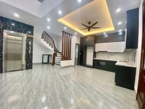 BIỆT THỰ GIỮA TRUNG TÂM PHỐ NGỌC LÂM