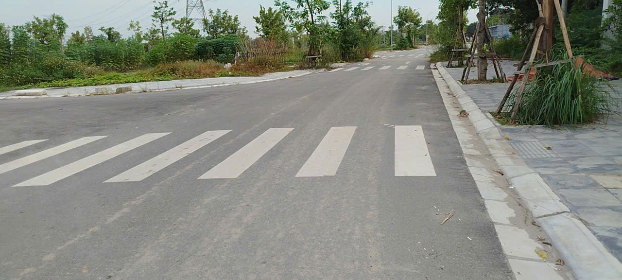 ĐÔNG HỘI_BÁN ĐẤT_SÁT VIN CỔ LOA_Ô TÔ TRÁNH