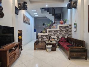 DU NỘI, ĐÔNG ANH_ BÁN NHÀ 3 TẦNG ĐẸP_Ô TÔ ĐỖ CỬA_41m2 CHỈ 5,x Tỷ