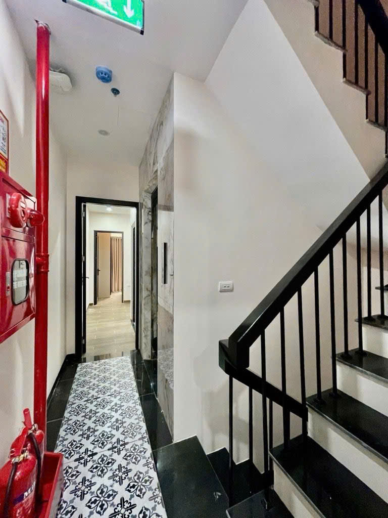 Nhà xây mới chỉ 2x, oto đỗ cửa