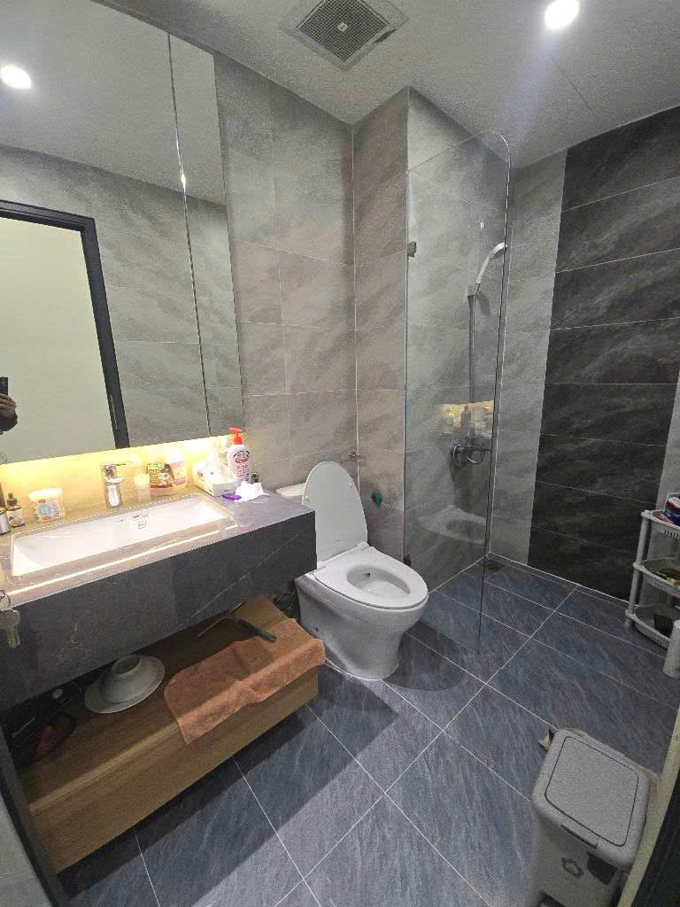 Nhà xây mới chỉ 2x, oto đỗ cửa