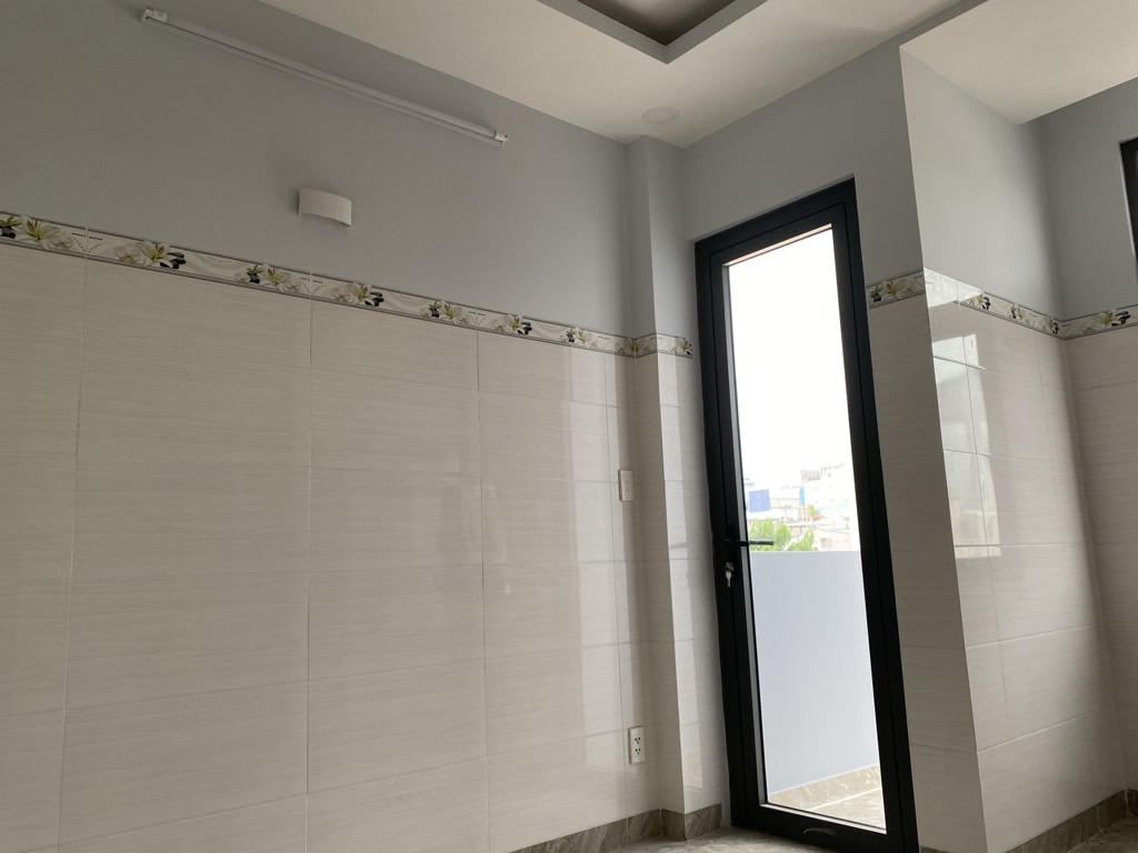 Mặt tiền Vũ Tùng chợ Bà Chiểu 48m2 5 tầng mới cứng, kinh doanh đỉnh, chỉ 13.6 tỷ TL