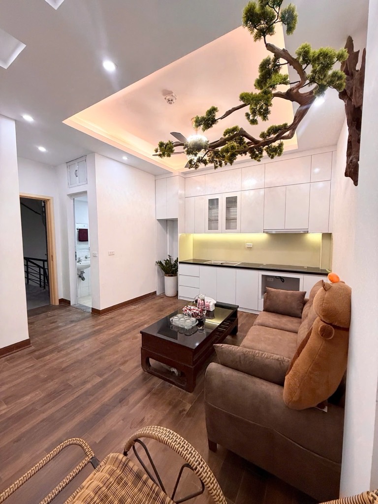 Không Mua Hôm Nay Là Mất! Căn Sổ Đỏ Riêng Trung Tâm Cầu Giấy Cực Hiếm!