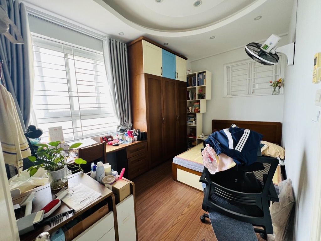 TRUNG TÂM CẦU GIẤY - 125m² CHỈ 9 TỶ - 3 NGỦ ĐỦ CÔNG NĂNG