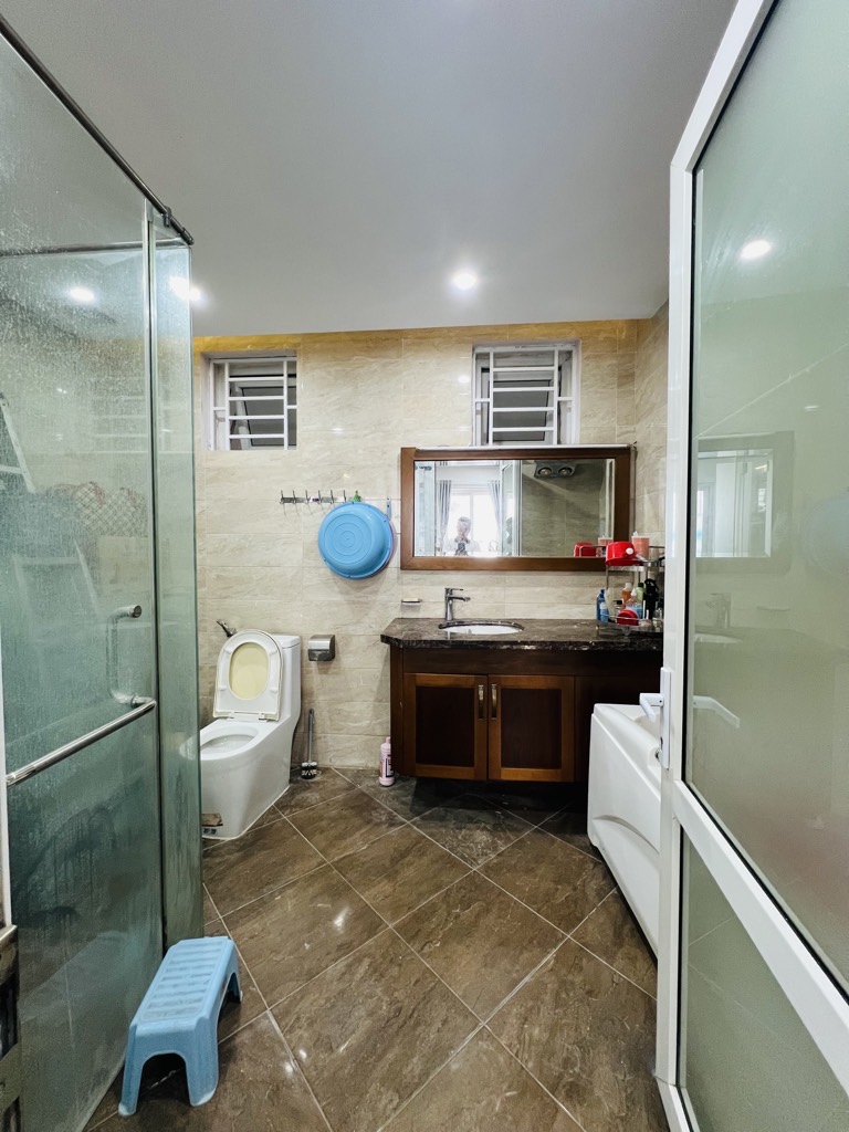 TRUNG TÂM CẦU GIẤY - 125m² CHỈ 9 TỶ - 3 NGỦ ĐỦ CÔNG NĂNG