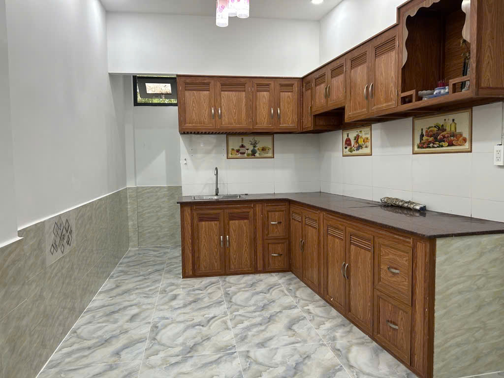 B-á-N Nhà H-iế-m h-iế-m có ở gần B-ế-n Xe Miền Đông