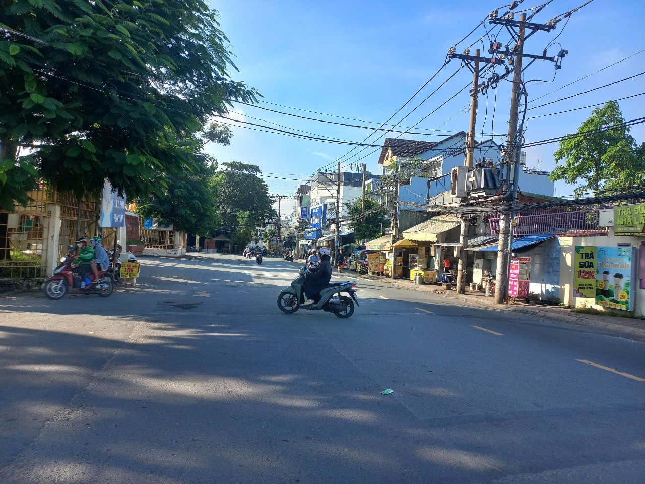 Q.9- TRỊNH HOÀI ĐỨC- KHU VIP KIẾN THIẾT. B.Á-N MẶT TIỀN KINH DOANH NGAY TRƯỜNG HOA LƯ