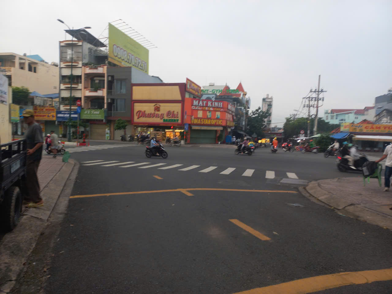 Q.9- ĐƯỜNG 379 LÊ VĂN VIỆT -. B.Á-N NHÀ MẶT TIỀN KD NGAY TRƯỜNG TRẦN QUỐC TOẢN