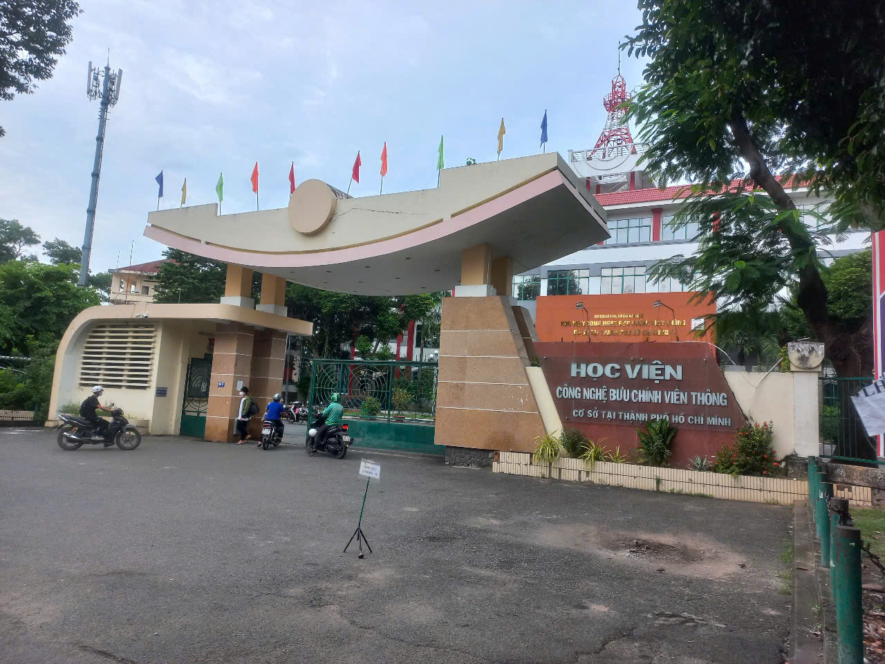 Q.9-ĐƯỜNG 106-MAN THIỆN- BÁ-N Đ.ẤT G.ẤP GẤ.P