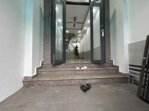 B-á-N Nhà H-iế-m h-iế-m có ở gần B-ế-n Xe Miền Đông