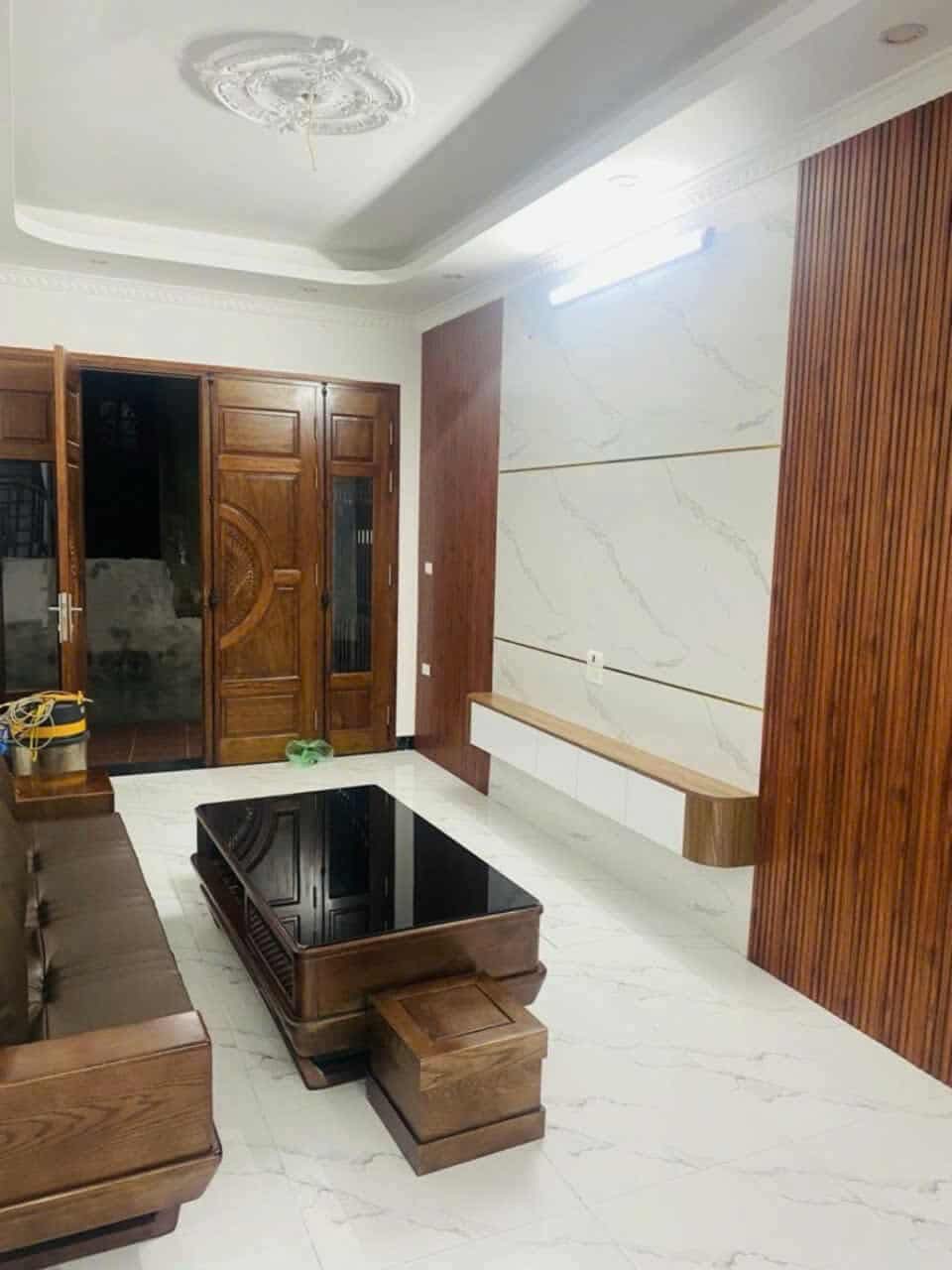 HÀNG HIẾM - DT RỘNG - Ô TÔ ĐỖ CỬA- FULL NỘI THẤT- MỚI TINH.