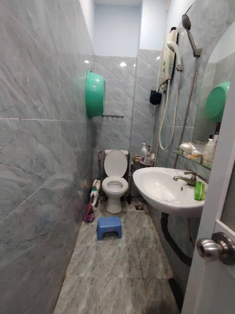 BÁN HUỲNH TẤN PHÁT NHÀ BÈ, NGANG 3 DÀI 8M, 1 TRỆT 2 LẦU, 3 PHÒNG NGỦ