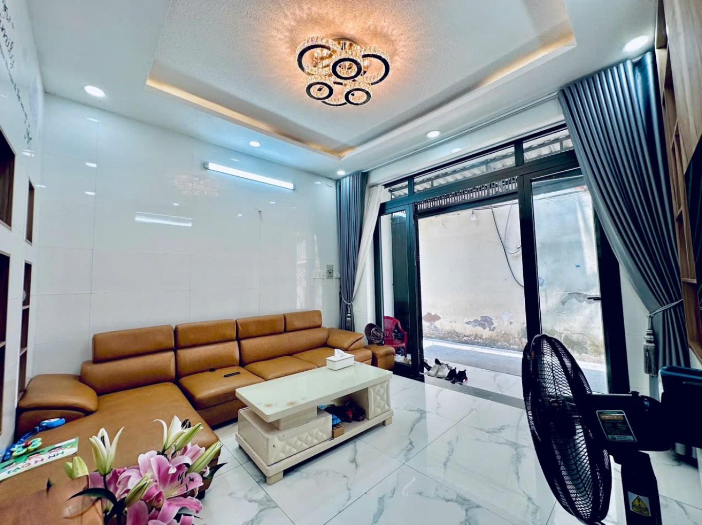 RẺ ĐẸP, Nhà Quang Trung, 48m2, 2 tầng Full đồ, 4.25 tỷ TL 0964364745