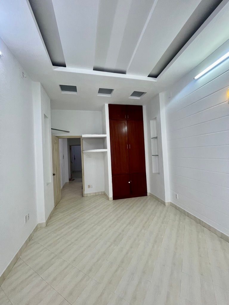 Nhà đẹp khu vip Tân Bình - cách nhà ga T3 chỉ 2p - giá cực tốt