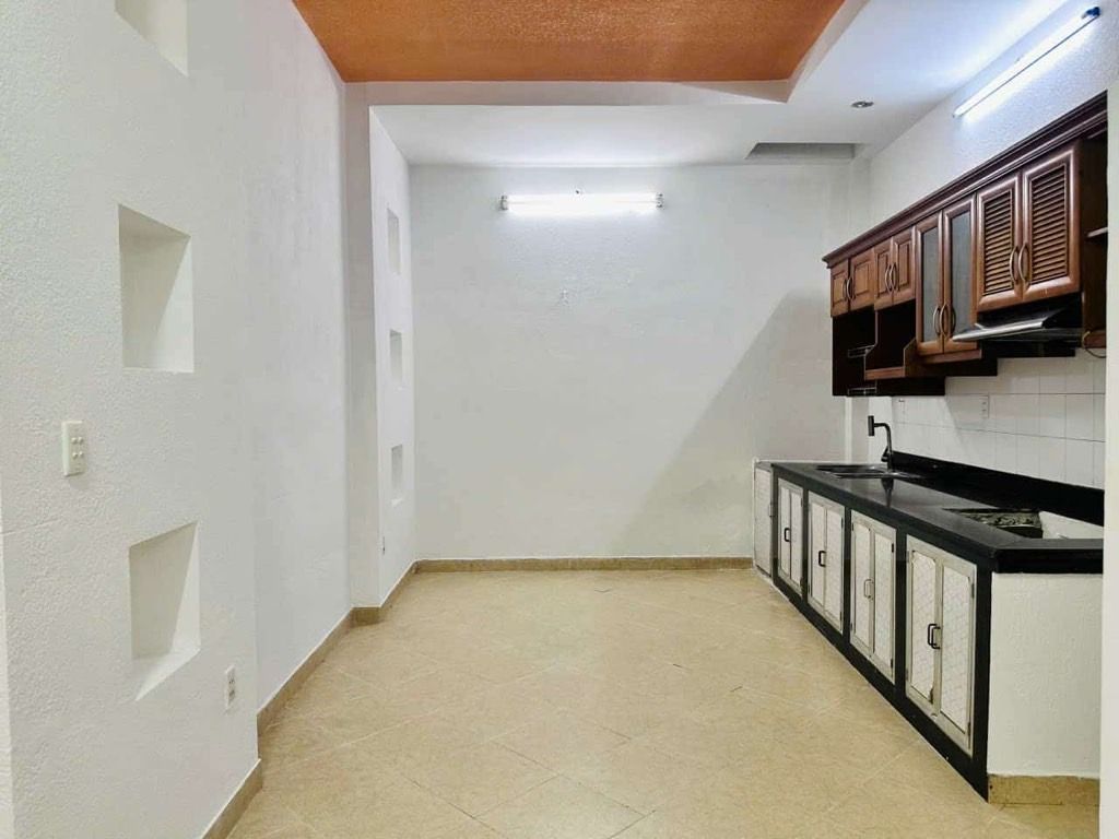 Nhà đẹp khu vip Tân Bình - cách nhà ga T3 chỉ 2p - giá cực tốt