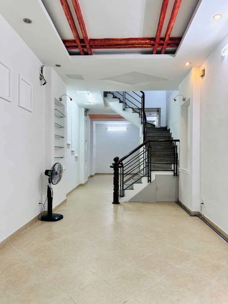 Nhà đẹp khu vip Tân Bình - cách nhà ga T3 chỉ 2p - giá cực tốt