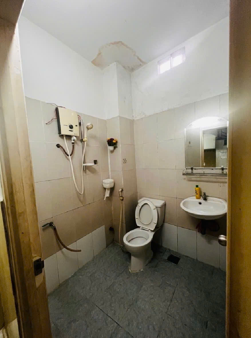 GIẢM SỐC – NHÀ HẺM XE HƠI LINH TRUNG – GẦN HOÀNG DIỆU 2