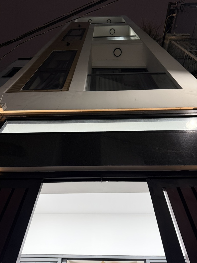 Bán nhà đẹp, gần vòng xoay 3tháng hai Điên Biên Phủ 51m2,vuông vức, hoàn công đủ.