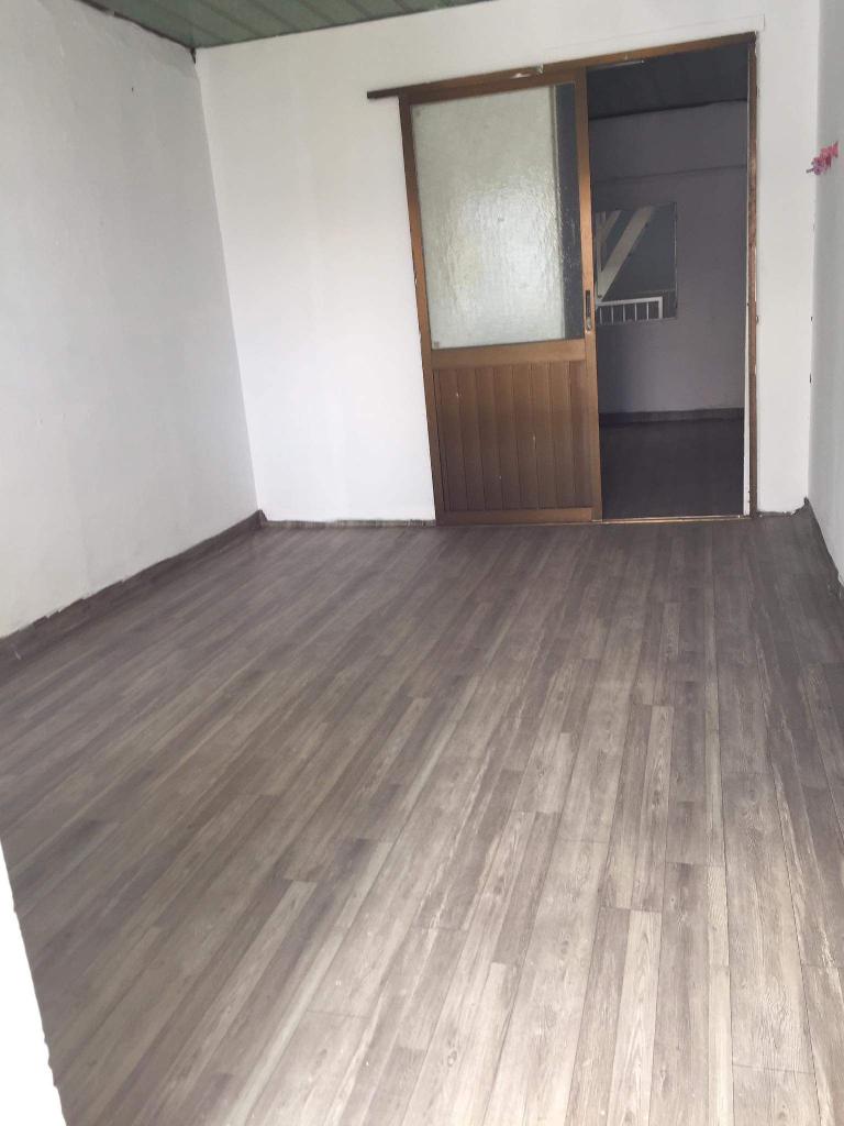 Bán nhà đep Tân Phú- sát bên hẻm xe tải - giá nhỉnh  3 tỷ