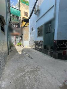 Bán nhà đẹp, gần mặt tiền, chỉ nhỉnh 2 tỷ .