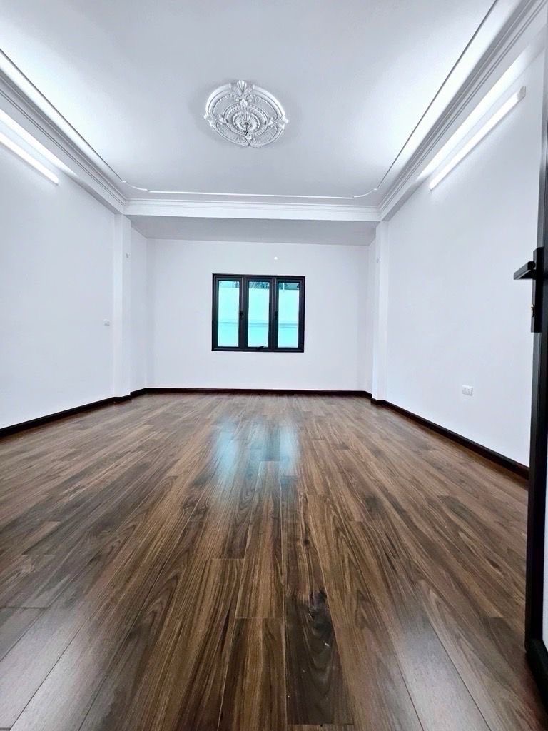 Bùi Xương Trạch - Đẹp long lanh - Ô tô đỗ cửa - 36m2 - 9.3 tỷ