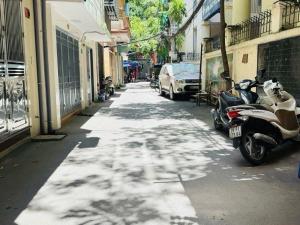 Hoa hậu phố Nhân Hoà - Phân lô - Ô tô đỗ cửa - 40m2 - 13.8 tỷ