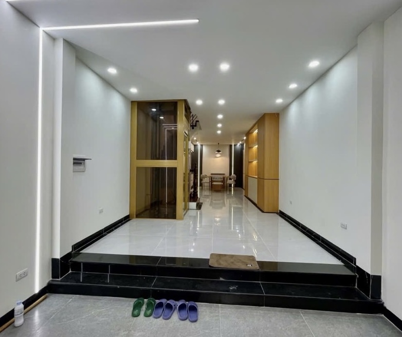 Bán nhà trung tâm Mỹ đình- khu dân trí cao tiện ích đầy đủ