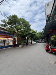 NHÀ MẶT TIỀN - KINH DOANH