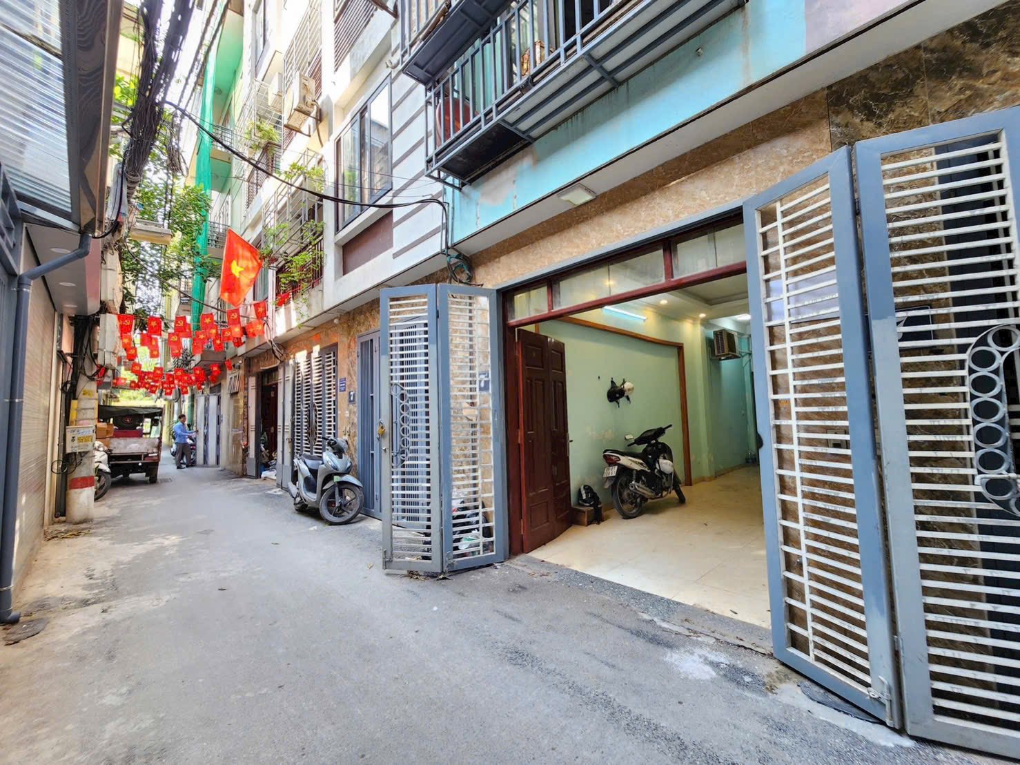 TRUNG TÂM ĐỐNG ĐA - 02 MẶT NGÕ, 02 MẶT TIỀN, Ô TÔ, KINH DOANH ĐA NGÀNH.