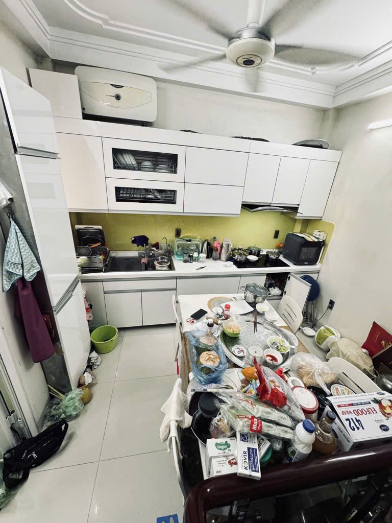 Bán nhà ngõ Kim Mã sát mặt đường