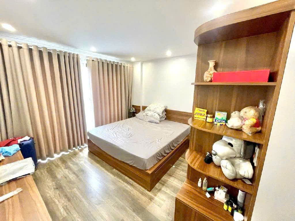 NHÀ NGÕ PHỐ THUỴ KHUÊ, Ô TÔ ĐỖ CỬA - 37M x 7 TẦNG KHUNG ĐẸP, THANG MÁY - MT 4M - SĐCC- 18 TỶ