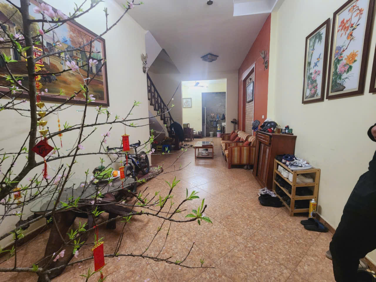 NHÀ NGÕ PHỐ HOÀNG HOA THÁM- 73M x 3 TẦNG x Ô TÔ ĐỖ CỬA - SĐCC- 19 TỶ