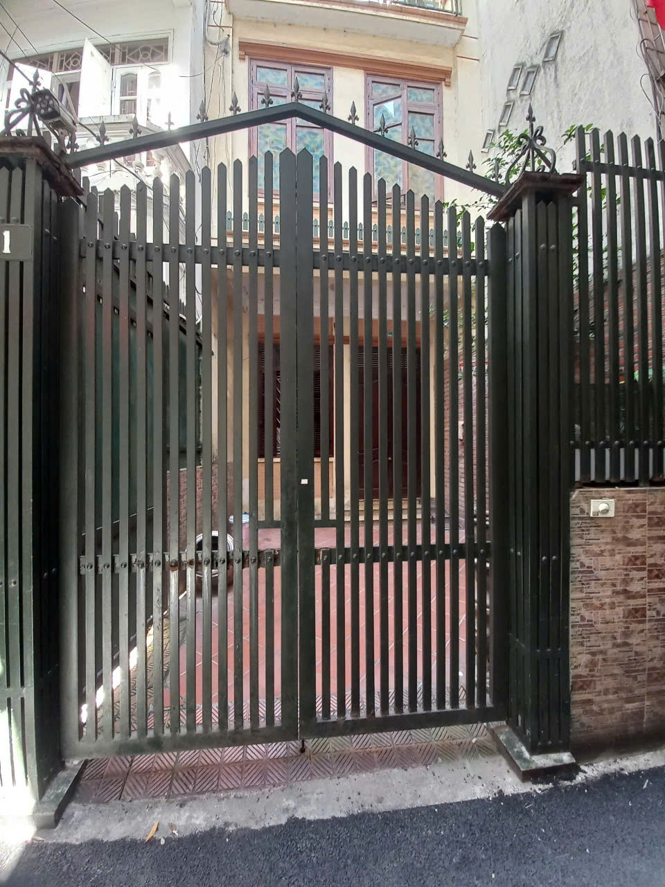 NHÀ NGÕ PHỐ HOÀNG HOA THÁM- 73M x 3 TẦNG x Ô TÔ ĐỖ CỬA - SĐCC- 19 TỶ