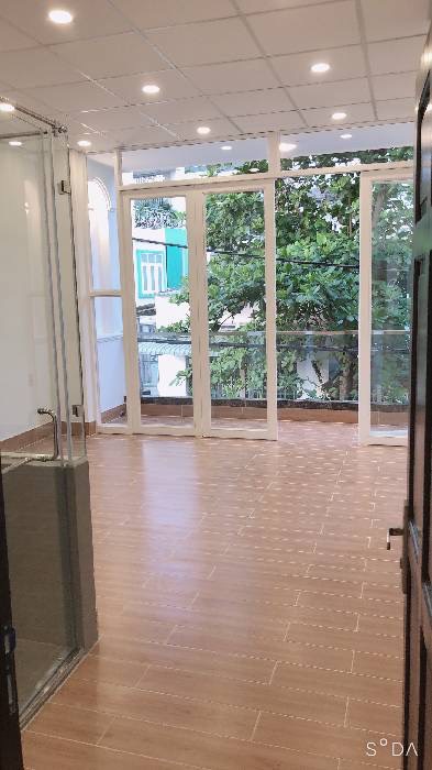 CÔ GIANG, P.2 • 30m2 • 2 tầng • 3PN • Full nội thất • vài bước ra MẶT TIỀN, gần chợ, trường, khu phố ẩm thực Phan Xích Long... 