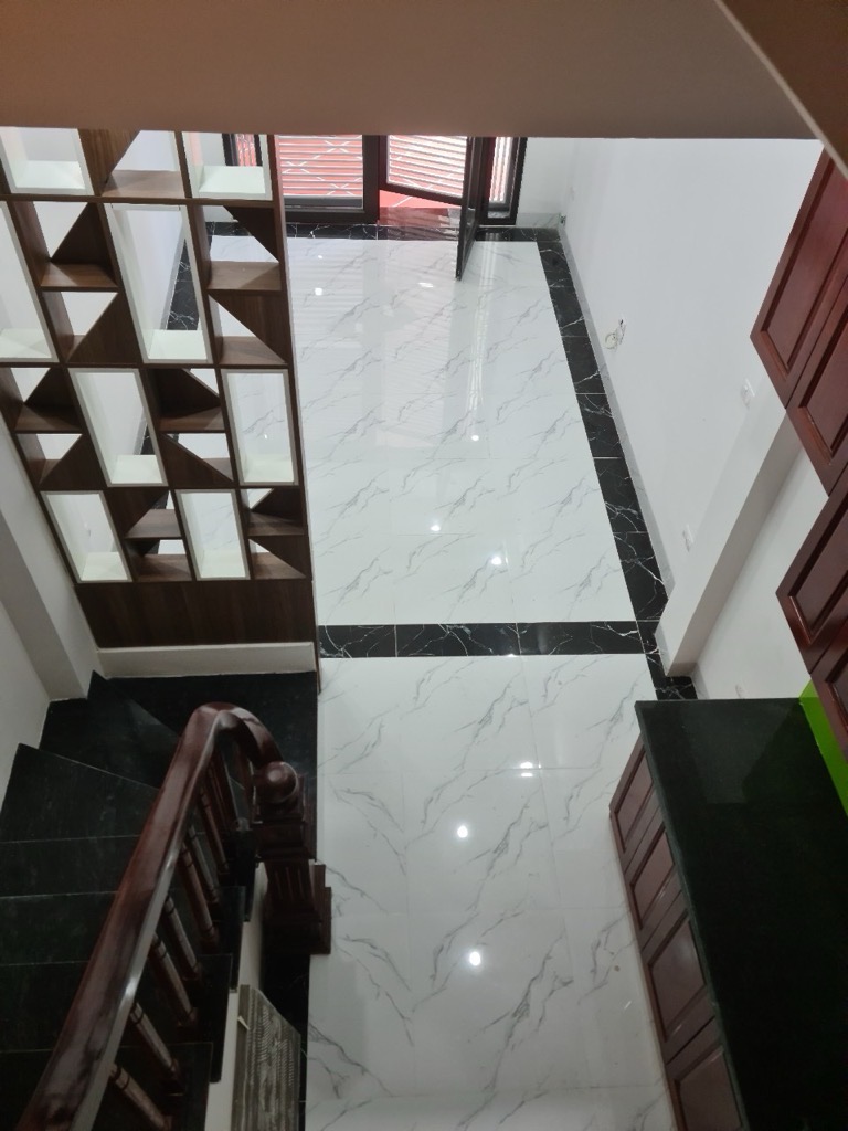 GẢ GẤP LÔ NHÀ 8 CĂN LĨNH NAM , HOÀNG MAI , ĐỒNG GIÁ 7 TỶ ,5 TẦNG , MẶT TIỀN 3,5m