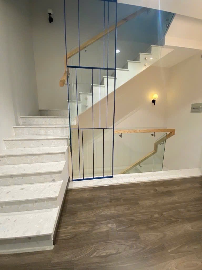Nhà 3 Tần Gara Ô Tô – 4PN – Đẹp Như Mới Trung Tâm Hiệp Bình Phước, Giá Chỉ 6,75 Tỷ!