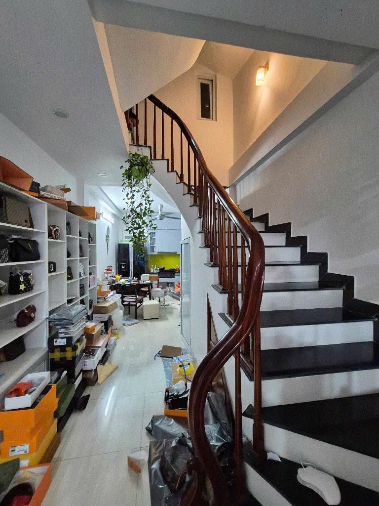 Cần bán gấp nhà la Khê hà đông