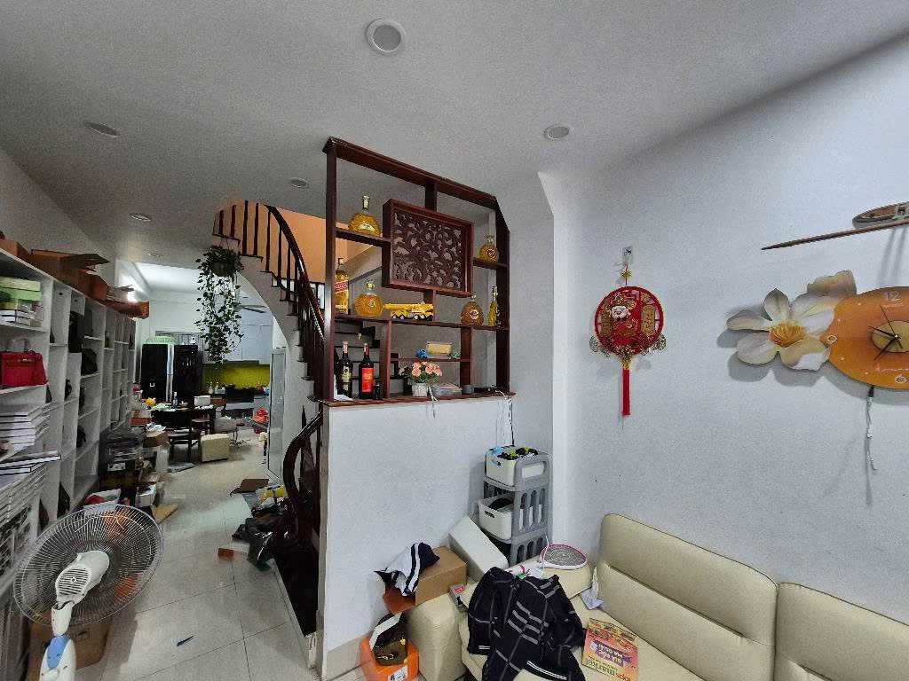 Cần bán gấp nhà la Khê hà đông